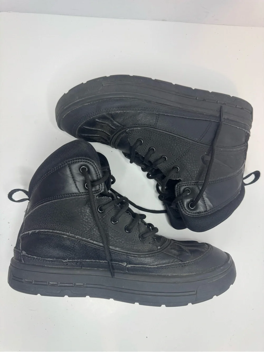 Nike ACG Black Duck Boots Youth Size 4.5Y